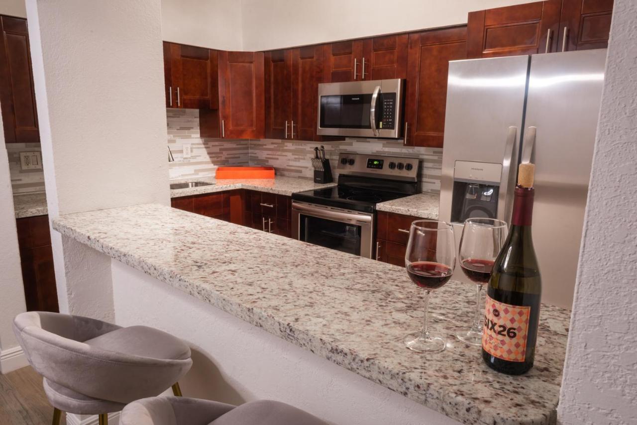New Star Suite Two North Miami Beach Eksteriør bilde