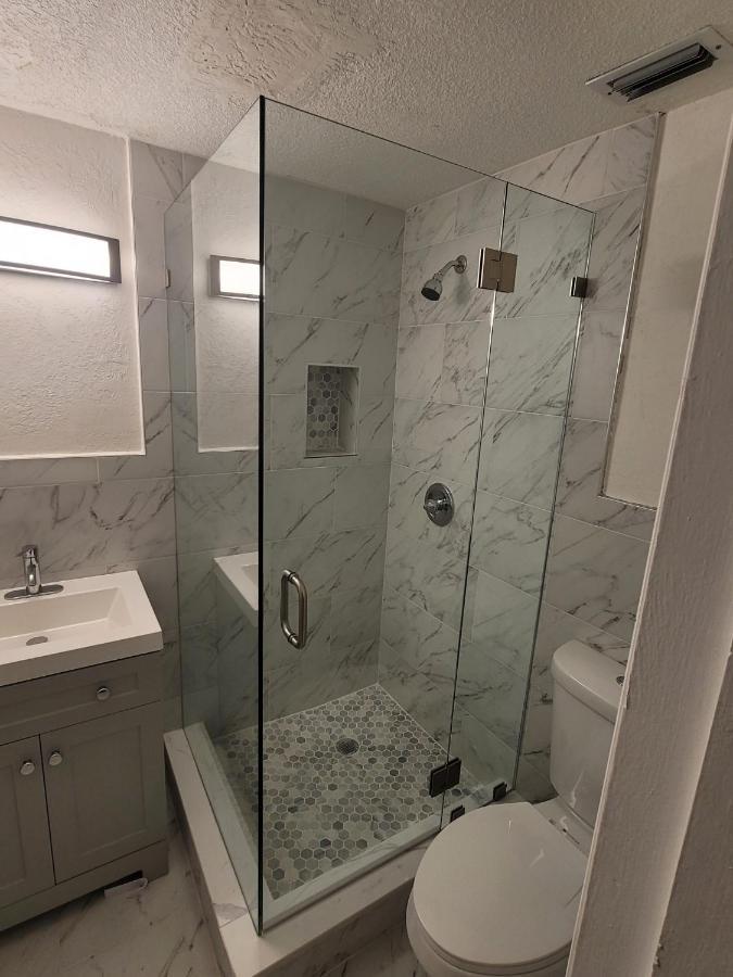 New Star Suite Two North Miami Beach Eksteriør bilde