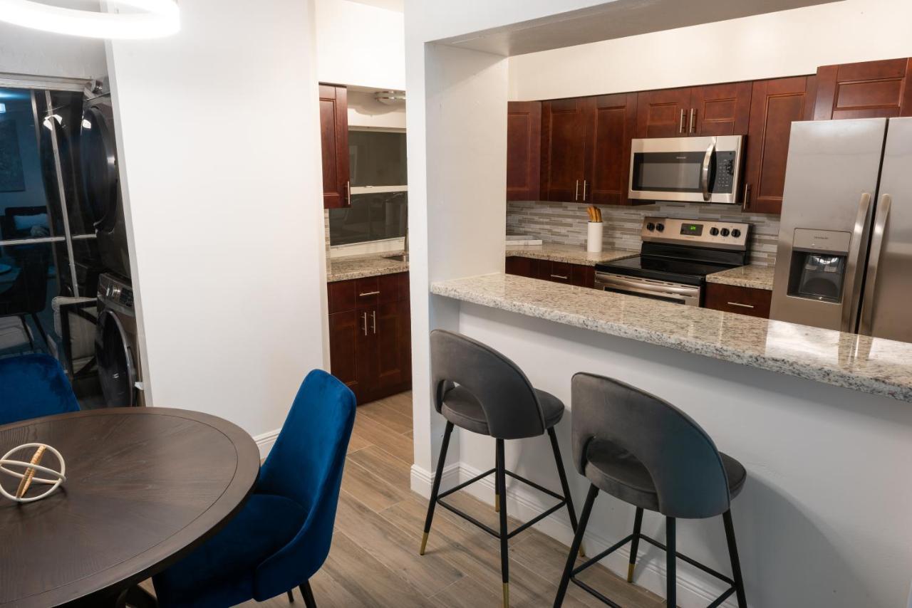 New Star Suite Two North Miami Beach Eksteriør bilde