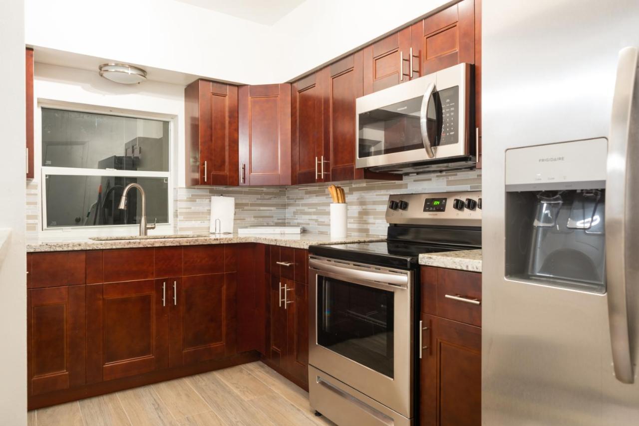 New Star Suite Two North Miami Beach Eksteriør bilde