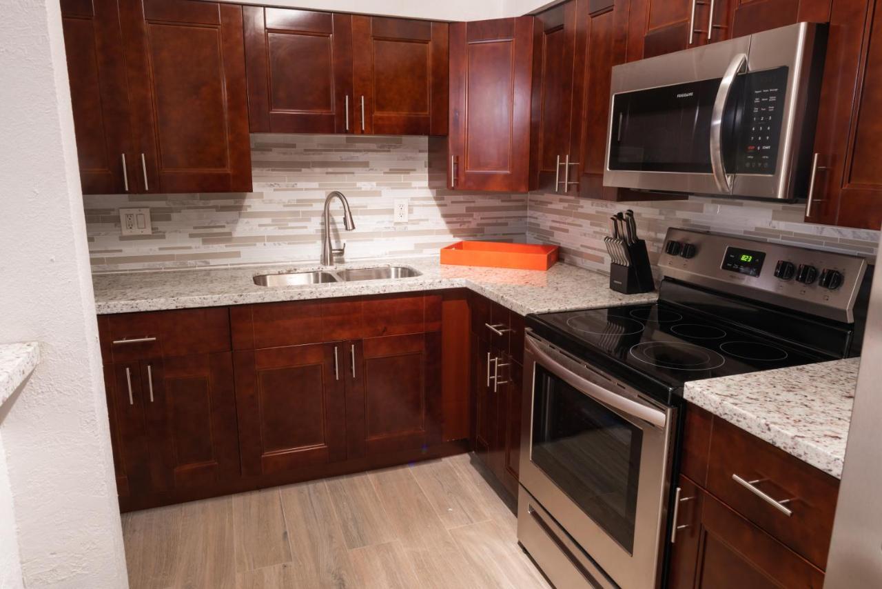 New Star Suite Two North Miami Beach Eksteriør bilde
