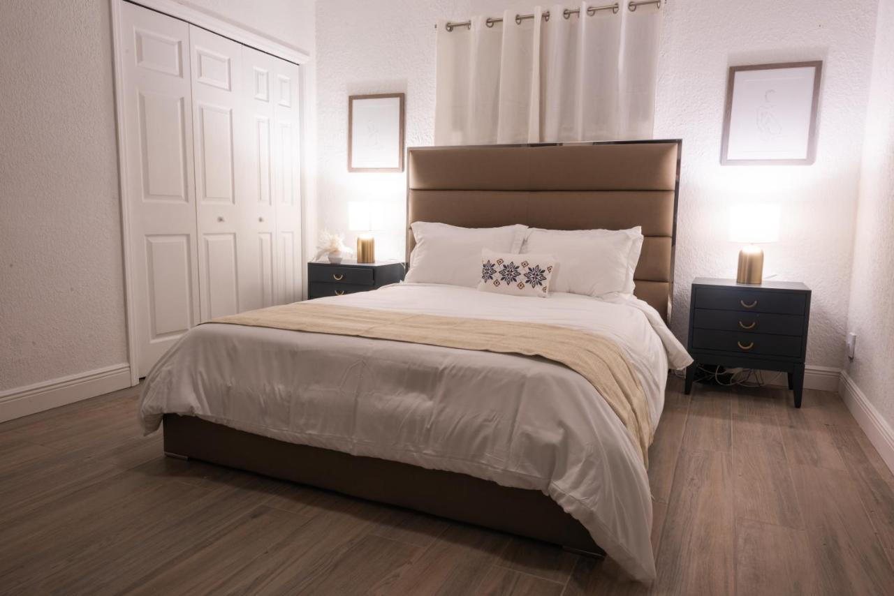 New Star Suite Two North Miami Beach Eksteriør bilde